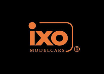 Logo d'IXO Modelcars en orange sur fond noir.